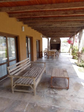 CASA EN COUNTRY TAPIA, TUCMAN